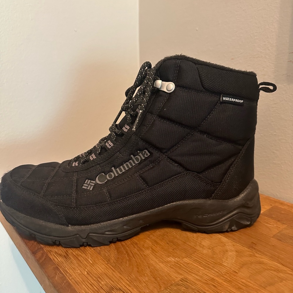 Columbia Men's Black Quilted Waterproof Boots